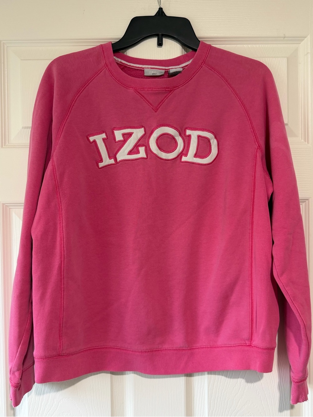 IZOD Women’s Pink Crewneck Sweatshirt embroidered sweatshirt